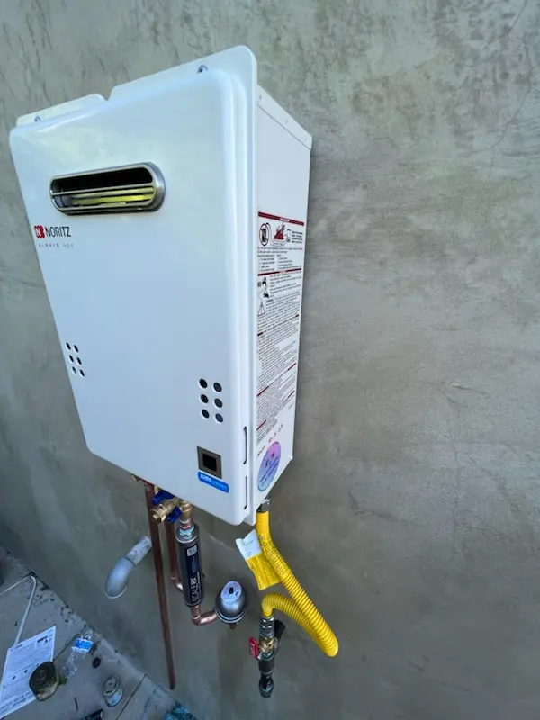 Tankless water heater installation for Lloyd District homes